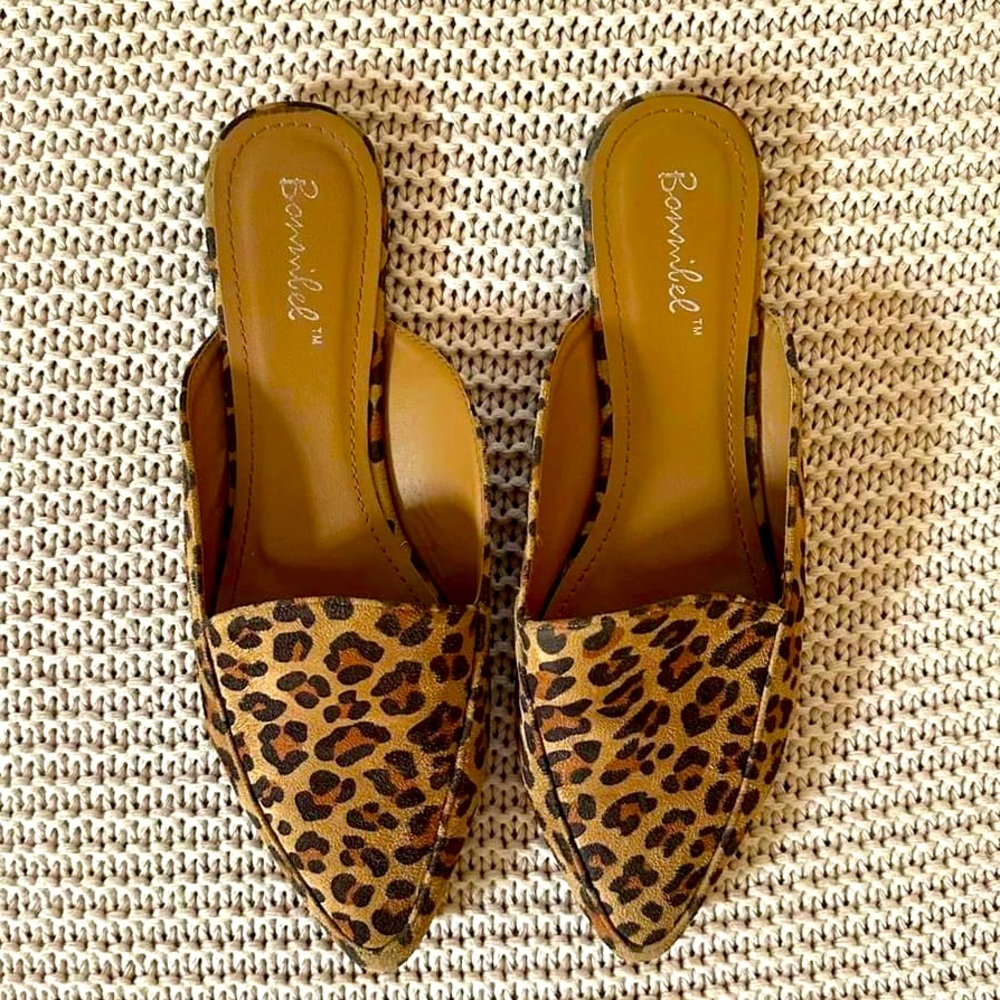 Bonnibel Leopard Print Brown Loafer Flats Mule Size 8